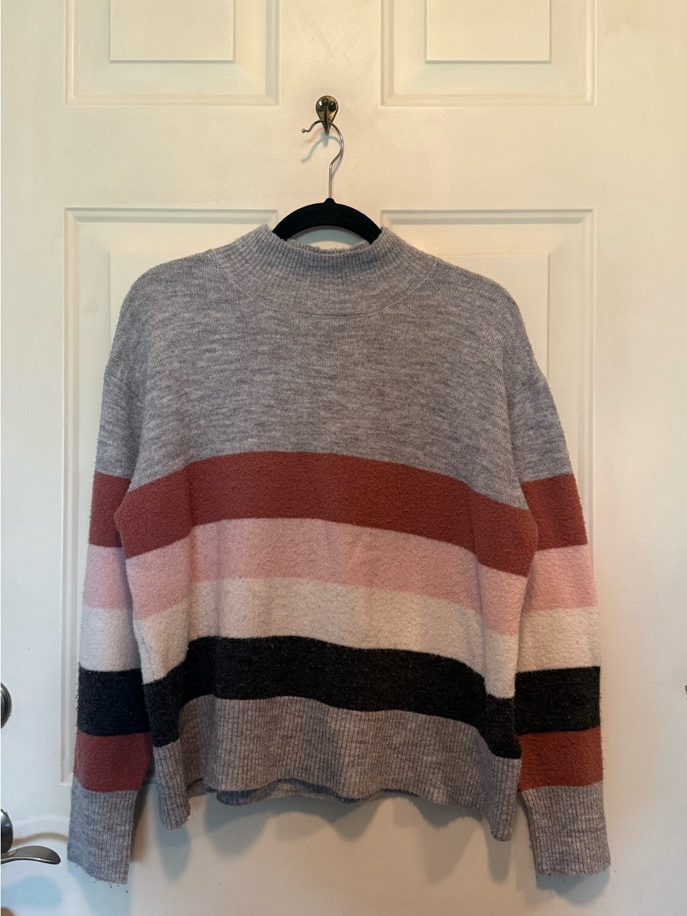 beachlunchlounge Striped Crewneck Sweater in Gray, Rust, Pink, Black, Cream